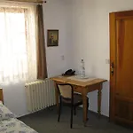 Pensión 102