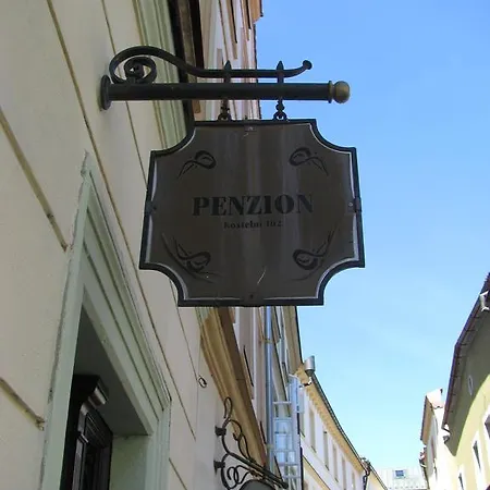 Pensión 102 Pardubice