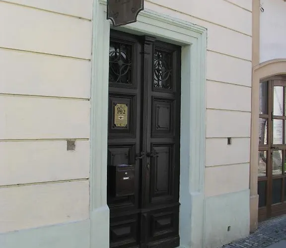Gæstehus 102 3*